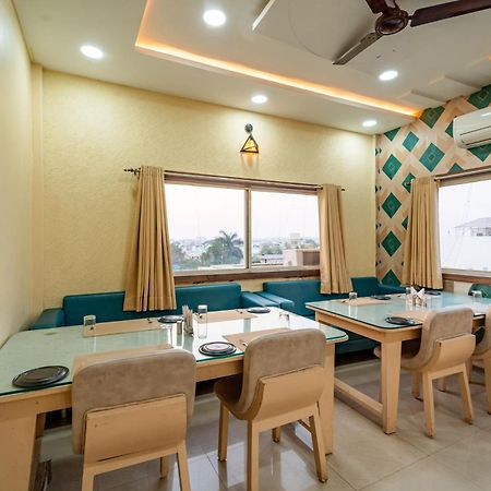Treebo Premium Zorba Hotel Bhopal Eksteriør billede