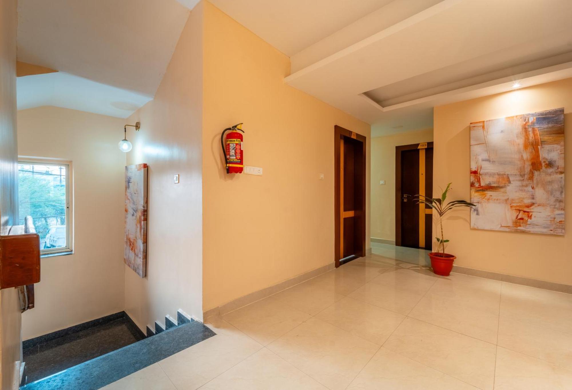 Treebo Premium Zorba Hotel Bhopal Eksteriør billede