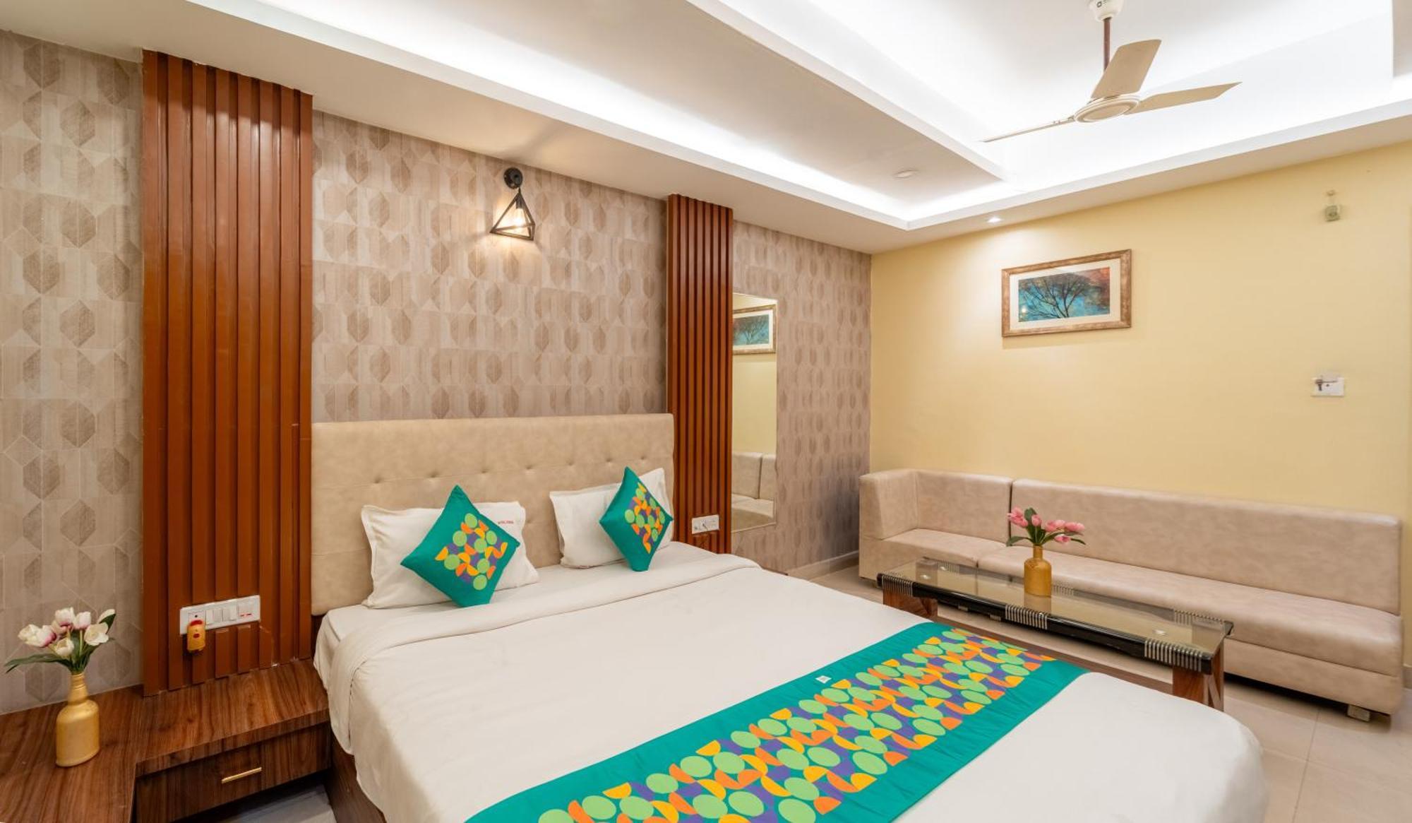 Treebo Premium Zorba Hotel Bhopal Eksteriør billede