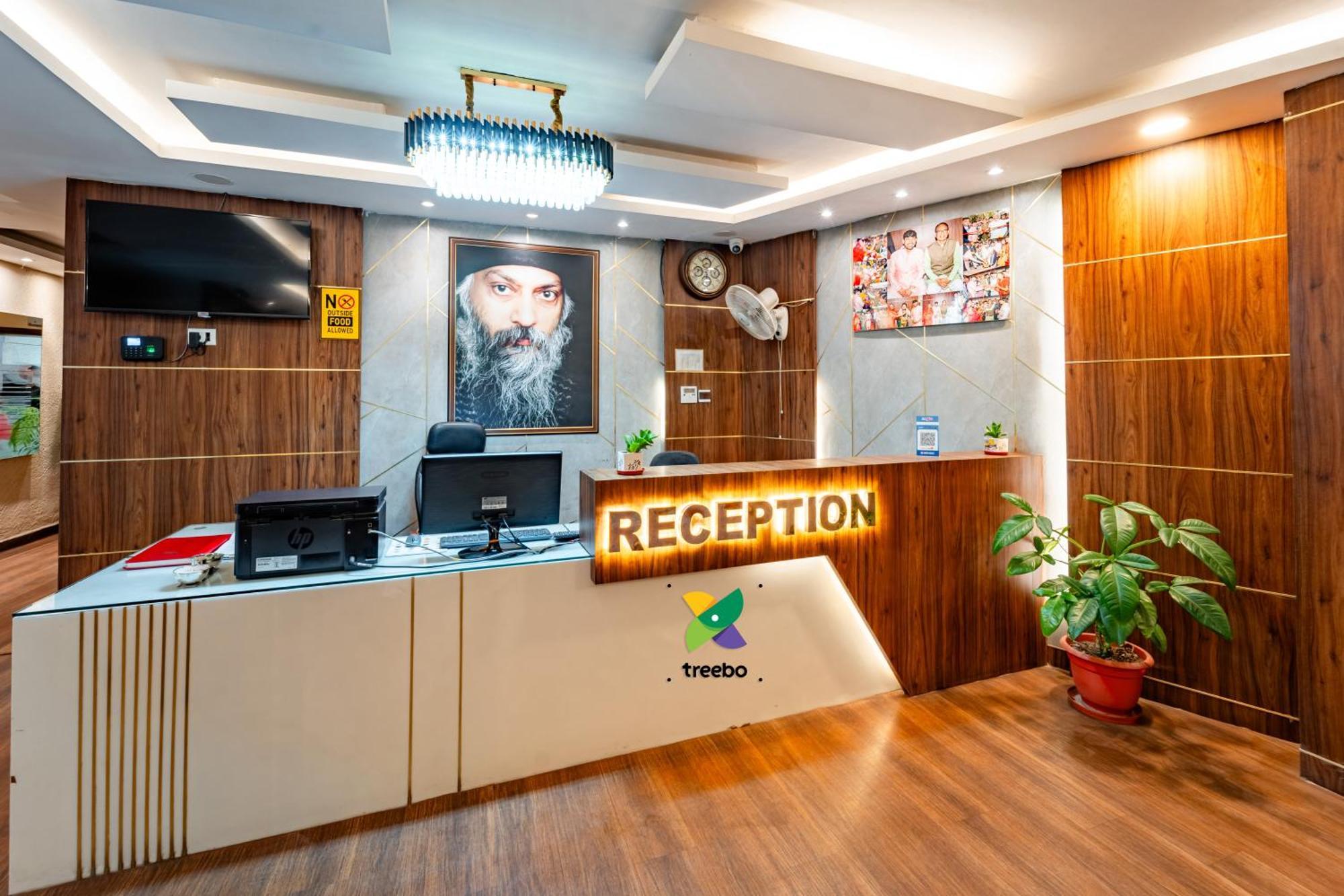 Treebo Premium Zorba Hotel Bhopal Eksteriør billede