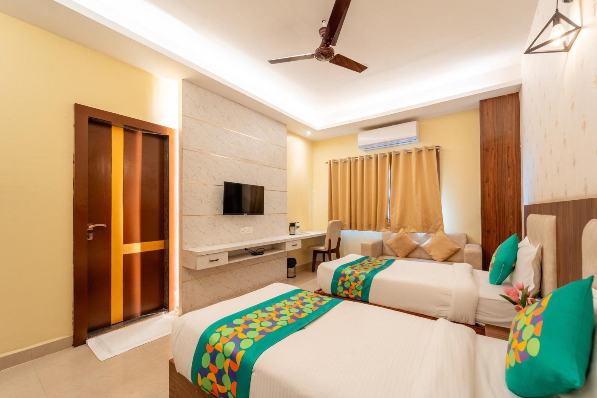 Treebo Premium Zorba Hotel Bhopal Eksteriør billede