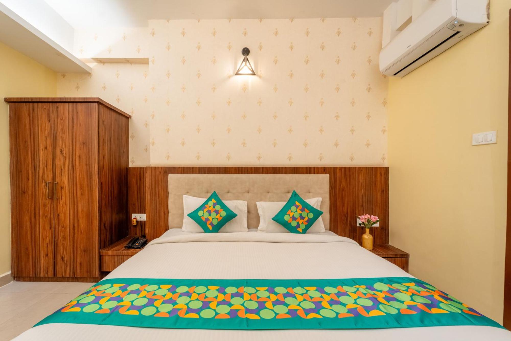 Treebo Premium Zorba Hotel Bhopal Eksteriør billede