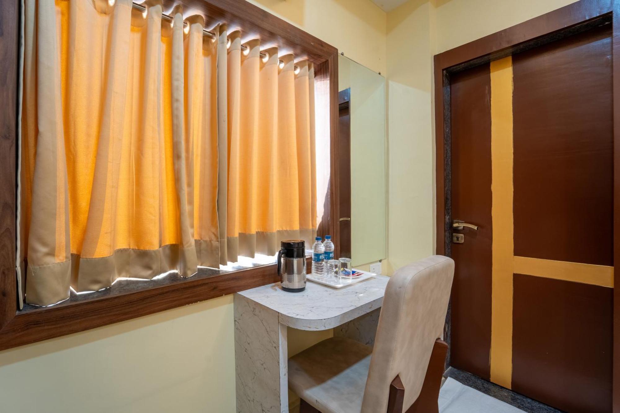 Treebo Premium Zorba Hotel Bhopal Eksteriør billede