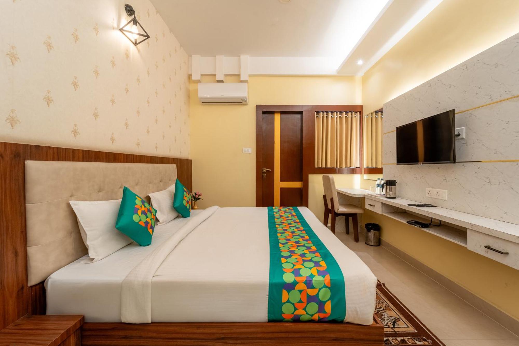Treebo Premium Zorba Hotel Bhopal Eksteriør billede