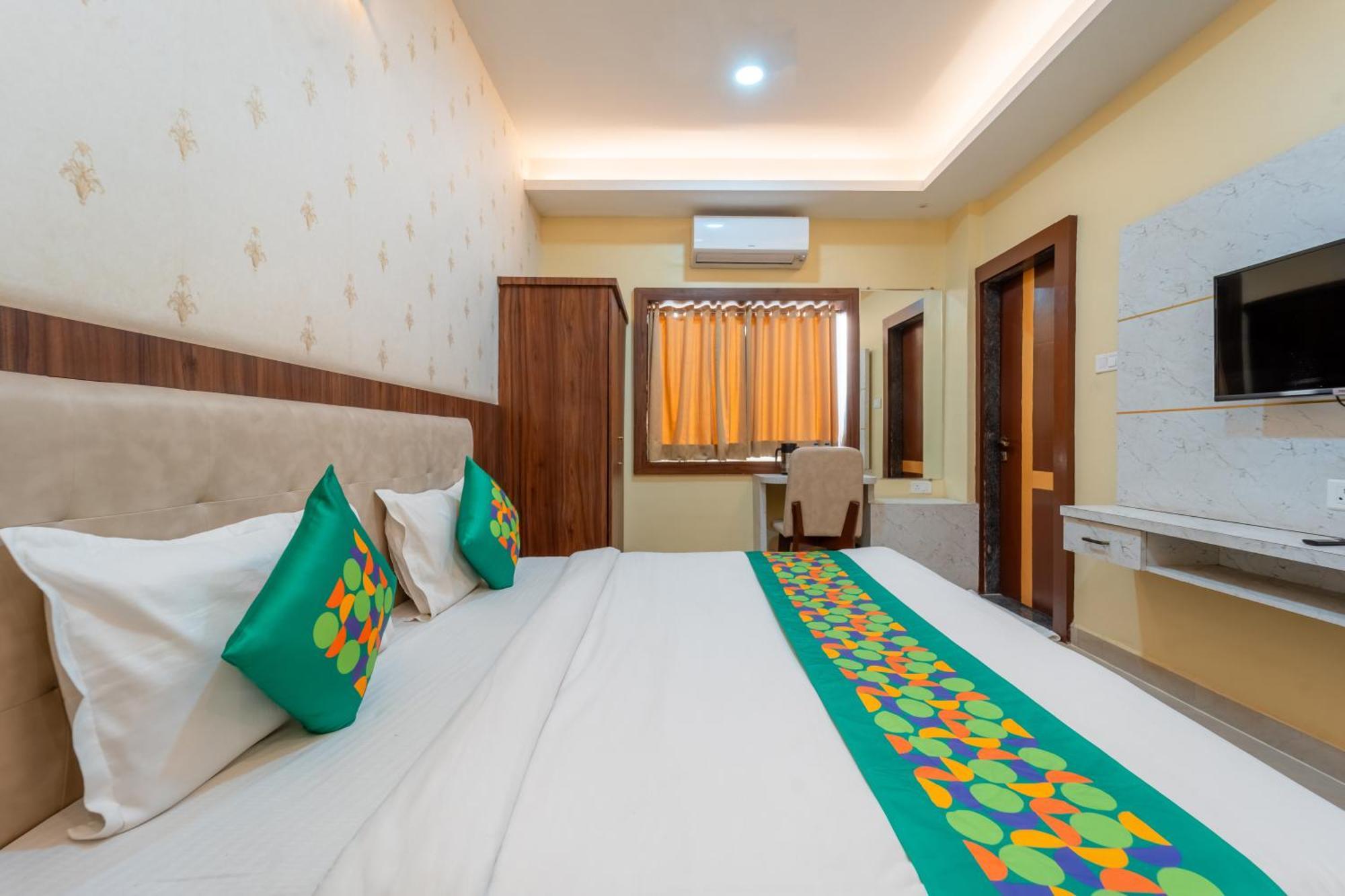 Treebo Premium Zorba Hotel Bhopal Eksteriør billede
