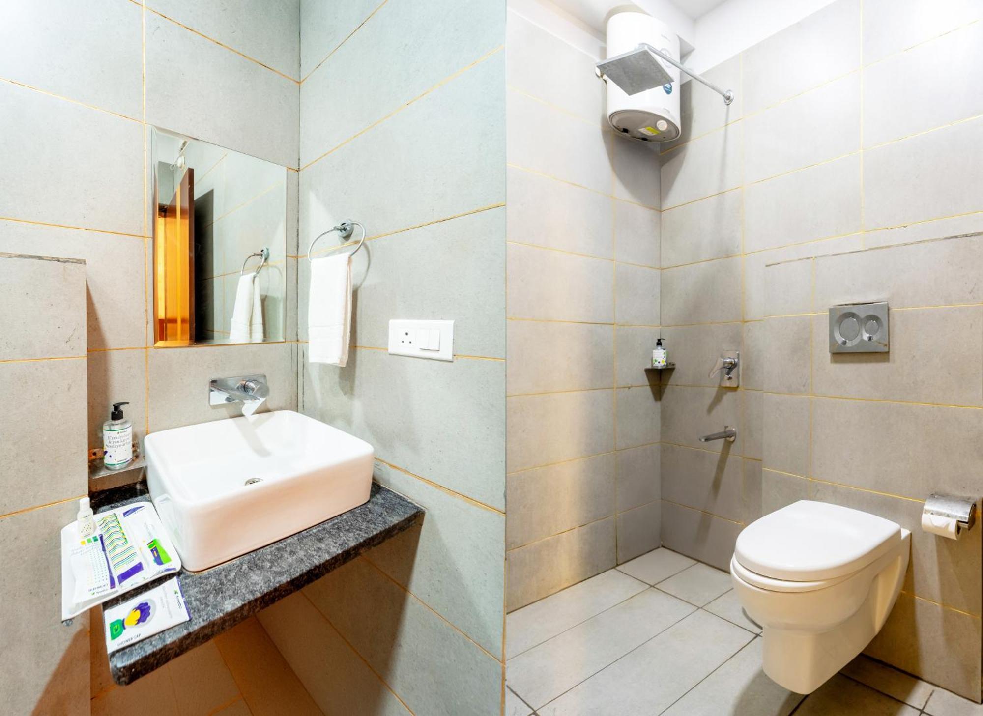 Treebo Premium Zorba Hotel Bhopal Eksteriør billede